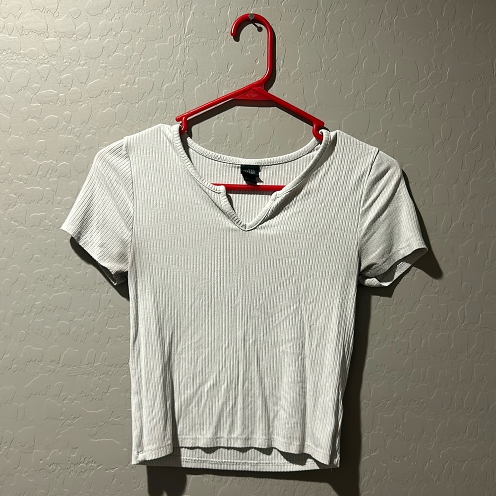 White wild fable top/Size Small